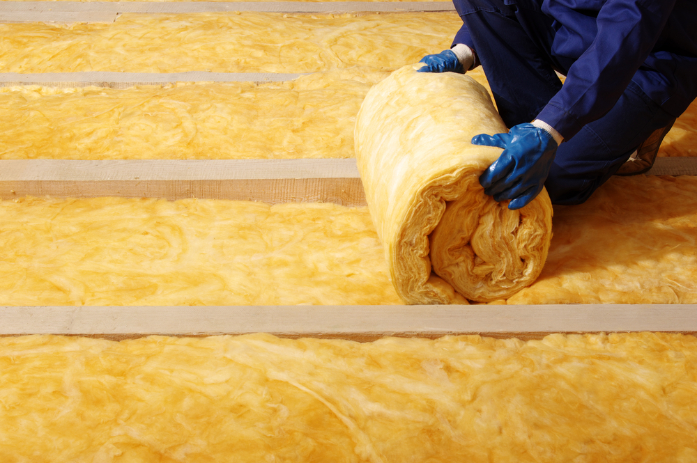 House,Attic,Insulation,-,Construction,Worker,Installing,Glass,Wool